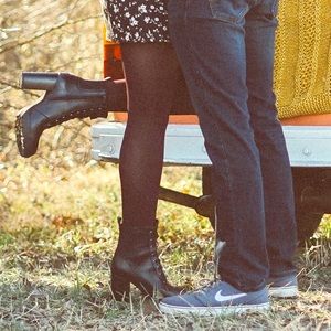 Steve Madden Black Leather Lace Up Boots